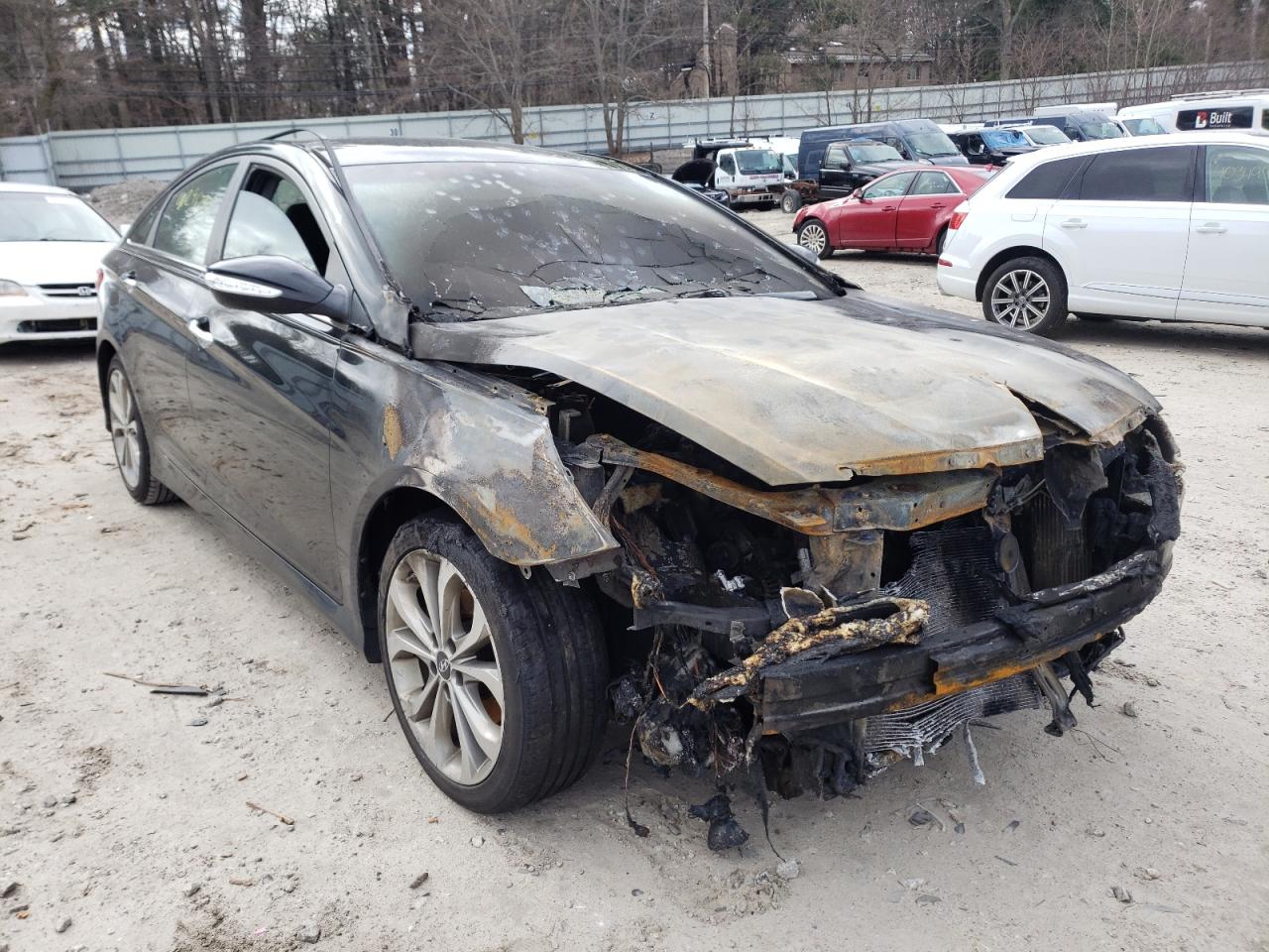 HYUNDAI SONATA SE 2014 z numerem VIN 5NPEC4AB2EH923076 - Zdjęcie z aukcji