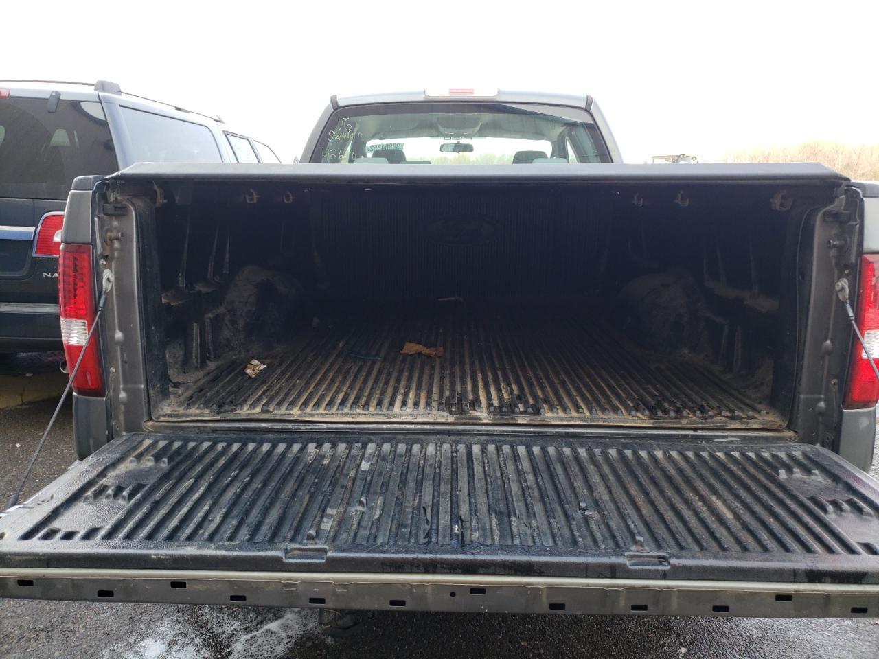 Photo 9 from auction – 2006 FORD F150 with VIN 1FTRX12W56NB55147