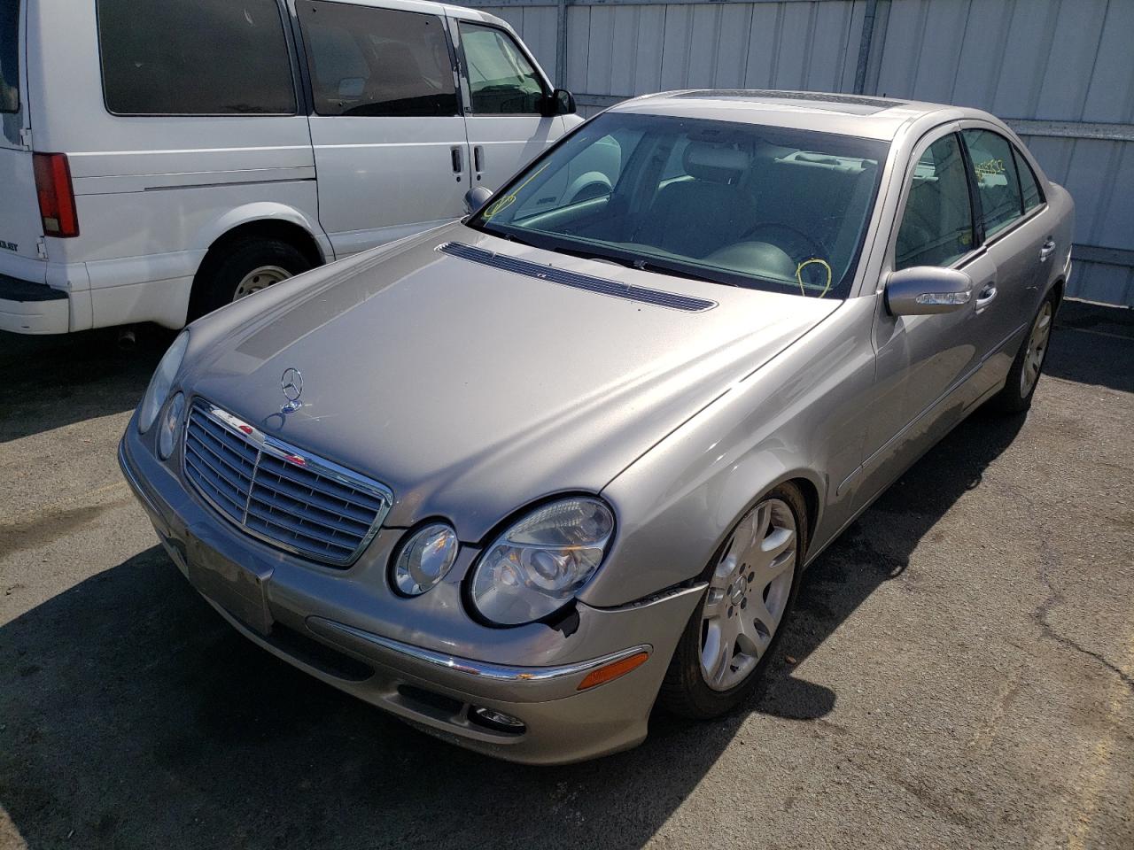 Photo 2 from auction – 2003 MERCEDES-BENZ E 500 with VIN WDBUF70J43A219400