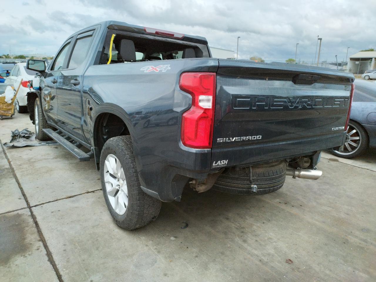 Photo 3 from auction – 2019 CHEVROLET SILVERADO with VIN 1GCPYBEH5KZ366584