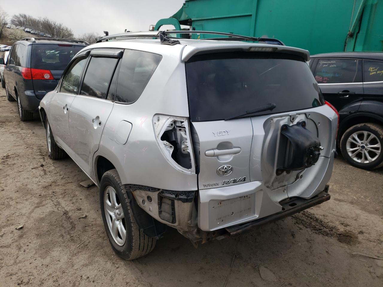 Photo 3 from auction – 2006 TOYOTA RAV4 with VIN JTMBD33V866020153
