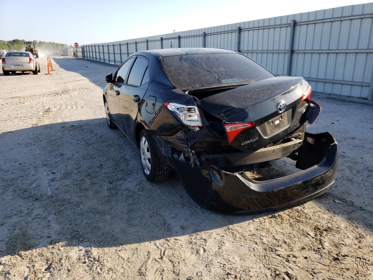 Photo 3 from auction – 2017 TOYOTA COROLLA L with VIN 2T1BURHEXHC752596