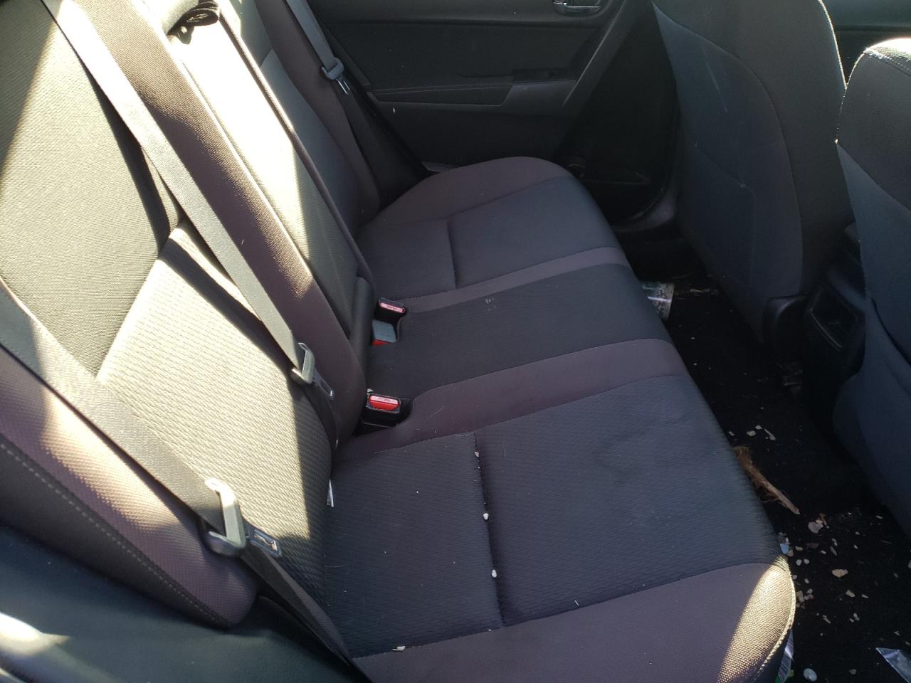 Photo 6 from auction – 2018 TOYOTA COROLLA L with VIN 2T1BURHE2JC056773