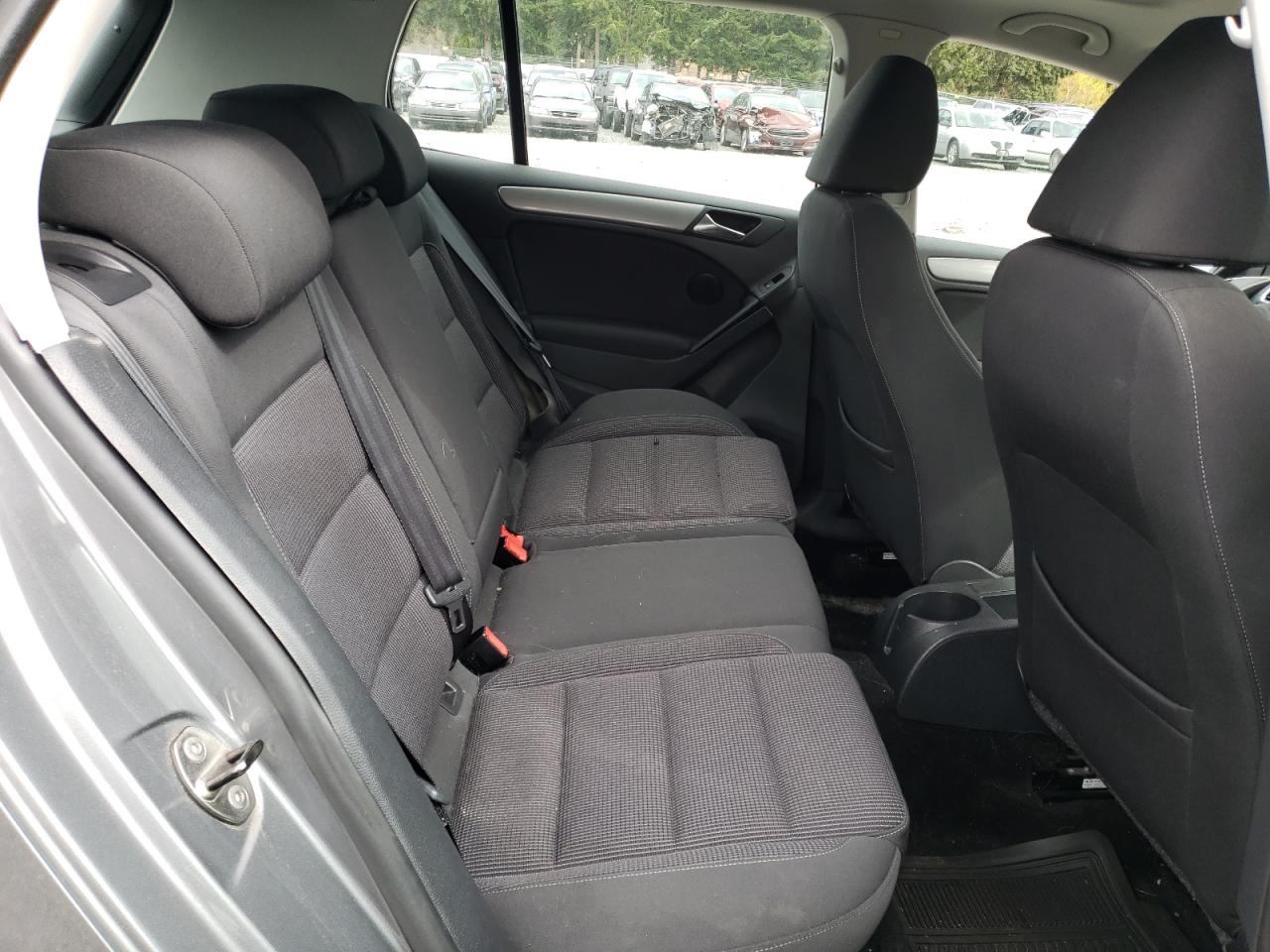 Photo 6 from auction – 2010 VOLKSWAGEN GOLF with VIN WVWDB7AJ5AW237545