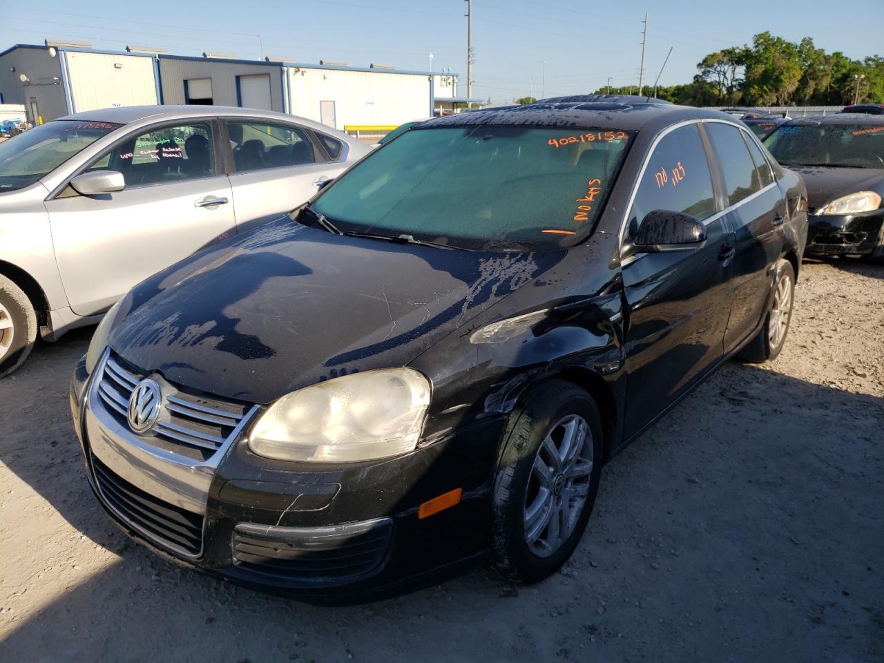 Photo 2 from auction – 2007 VOLKSWAGEN JETTA WOLF with VIN 3VWEF71K07M183241