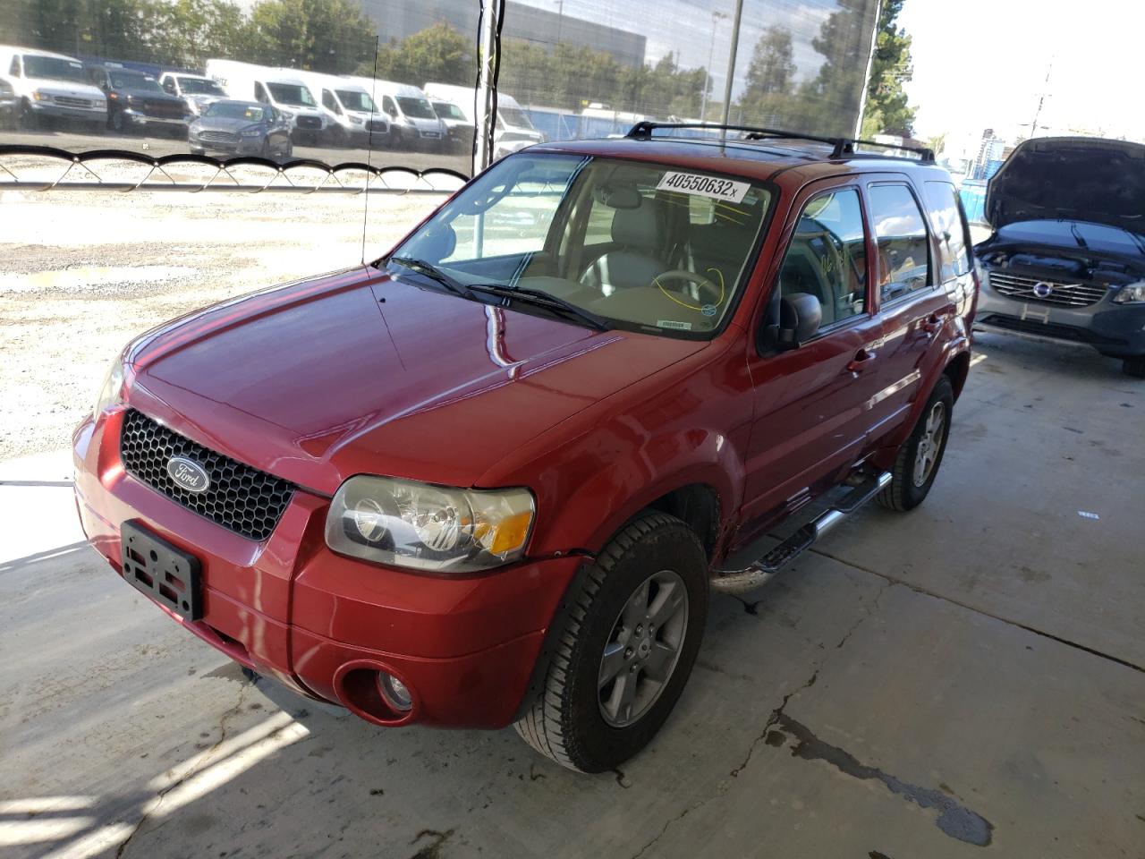 Photo 2 from auction – 2005 FORD ESCAPE LIM with VIN 1FMCU94125KA95600