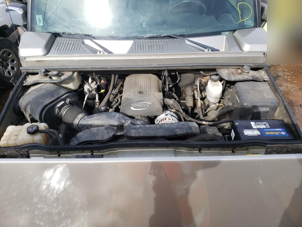 Photo 7 from auction – 2005 HUMMER H2 SUT with VIN 5GRGN22U05H125566