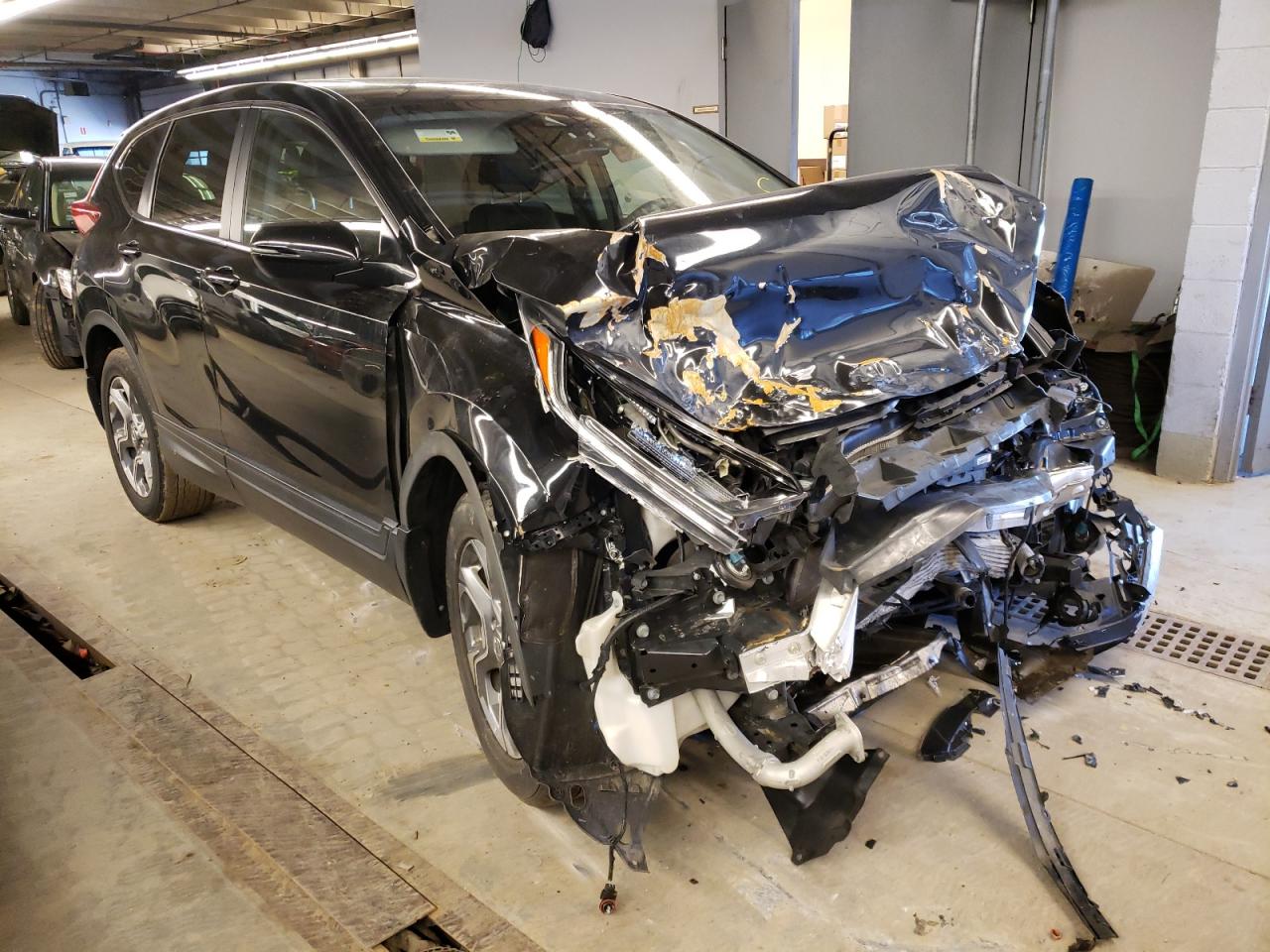 HONDA CR-V EXL 2017 with VIN 2HKRW2H81HH602173 - Photo from auction