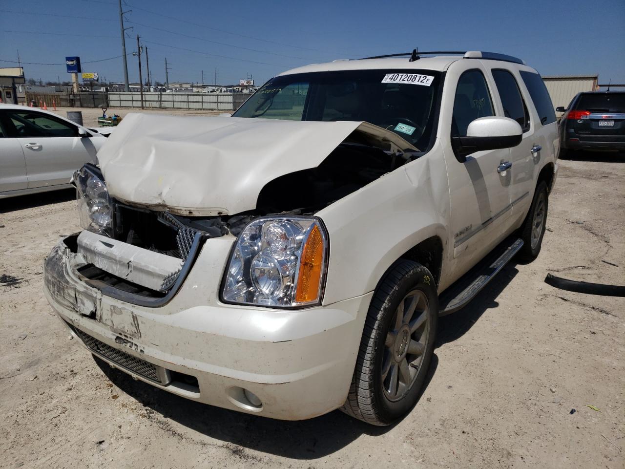 Photo 2 from auction – 2010 GMC YUKON DENA with VIN 1GKUCEEFXAR285519