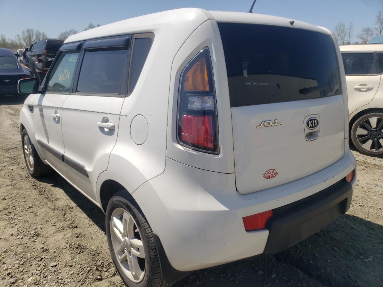 Photo 3 from auction – 2011 KIA SOUL with VIN KNDJT2A26B7301678