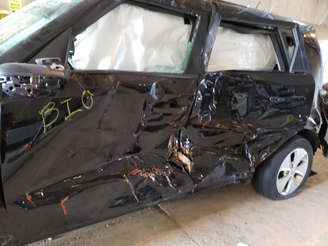 Photo 9 from auction – 2016 KIA SOUL with VIN KNDJN2A25G7339937