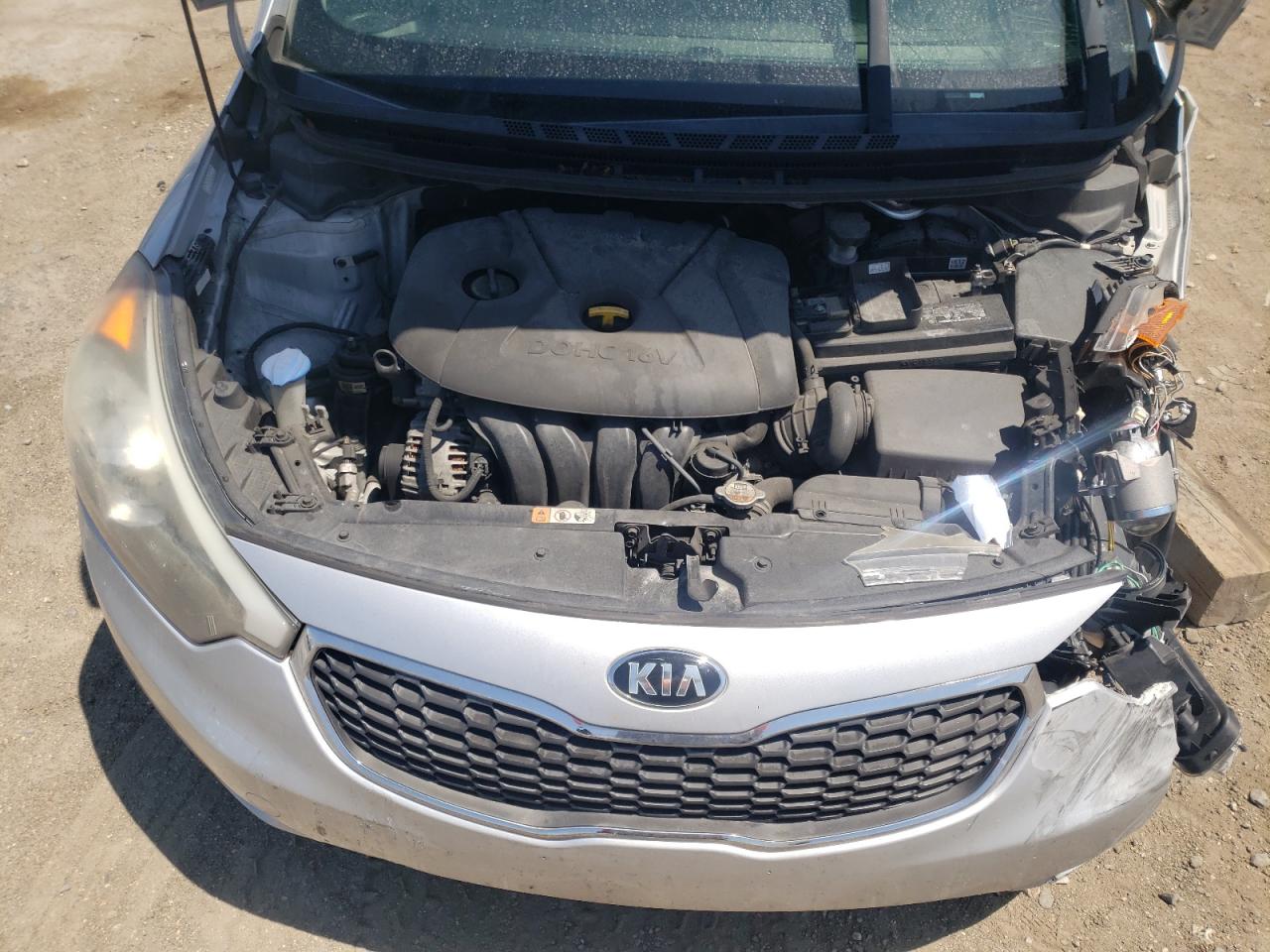Photo 7 from auction – 2015 KIA FORTE LX with VIN KNAFK4A68F5409757
