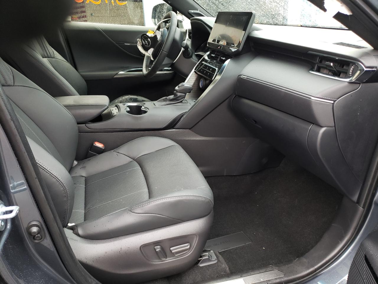 Photo 5 from auction – 2021 TOYOTA VENZA LE with VIN JTEAAAAH8MJ082177