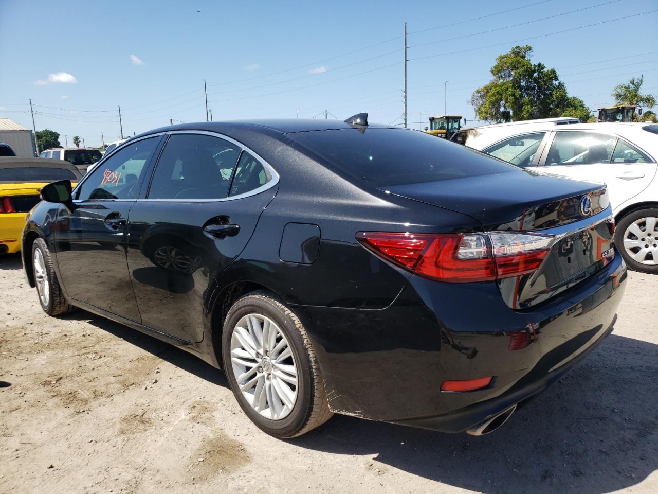 Photo 3 from auction – 2018 LEXUS ES 350 with VIN 58ABK1GG0JU116454