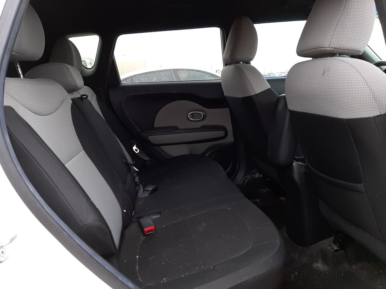 Photo 6 from auction – 2014 KIA SOUL with VIN KNDJN2A26E7045332