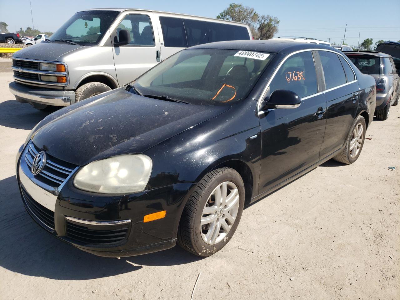 Photo 2 from auction – 2007 VOLKSWAGEN JETTA WOLF with VIN 3VWEF71K07M126439