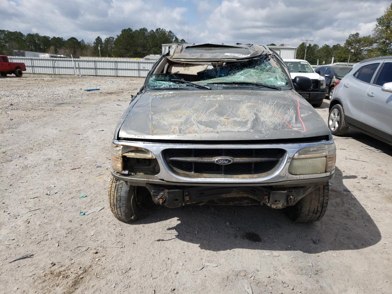 Photo 9 from auction – 2001 FORD EXPLORER E with VIN 1FMZU64P71ZA29199