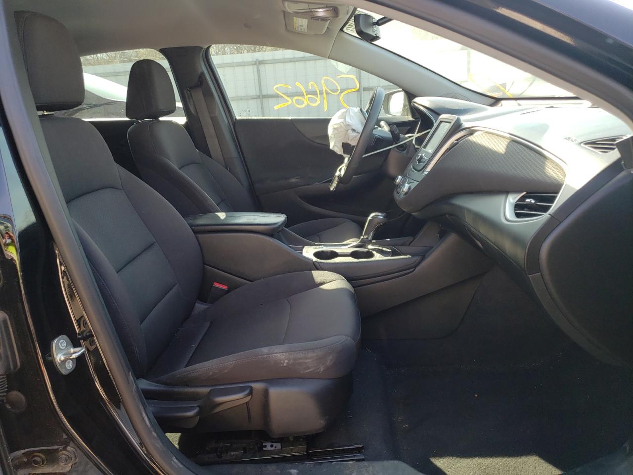 Photo 5 from auction – 2017 CHEVROLET MALIBU LS with VIN 1G1ZB5ST8HF210093