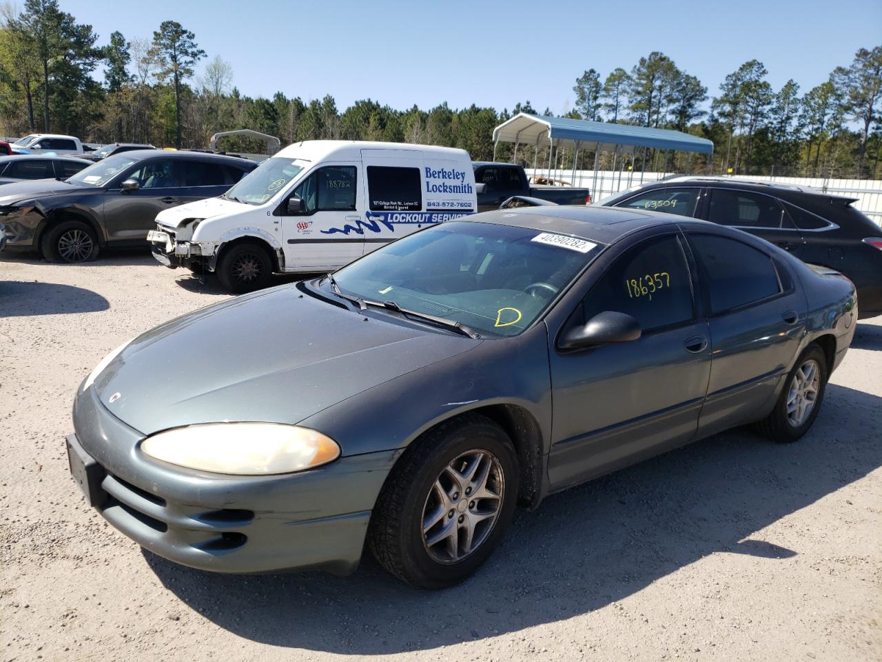 Photo 2 from auction – 2002 DODGE INTREPID S with VIN 2B3HD46R12H114240