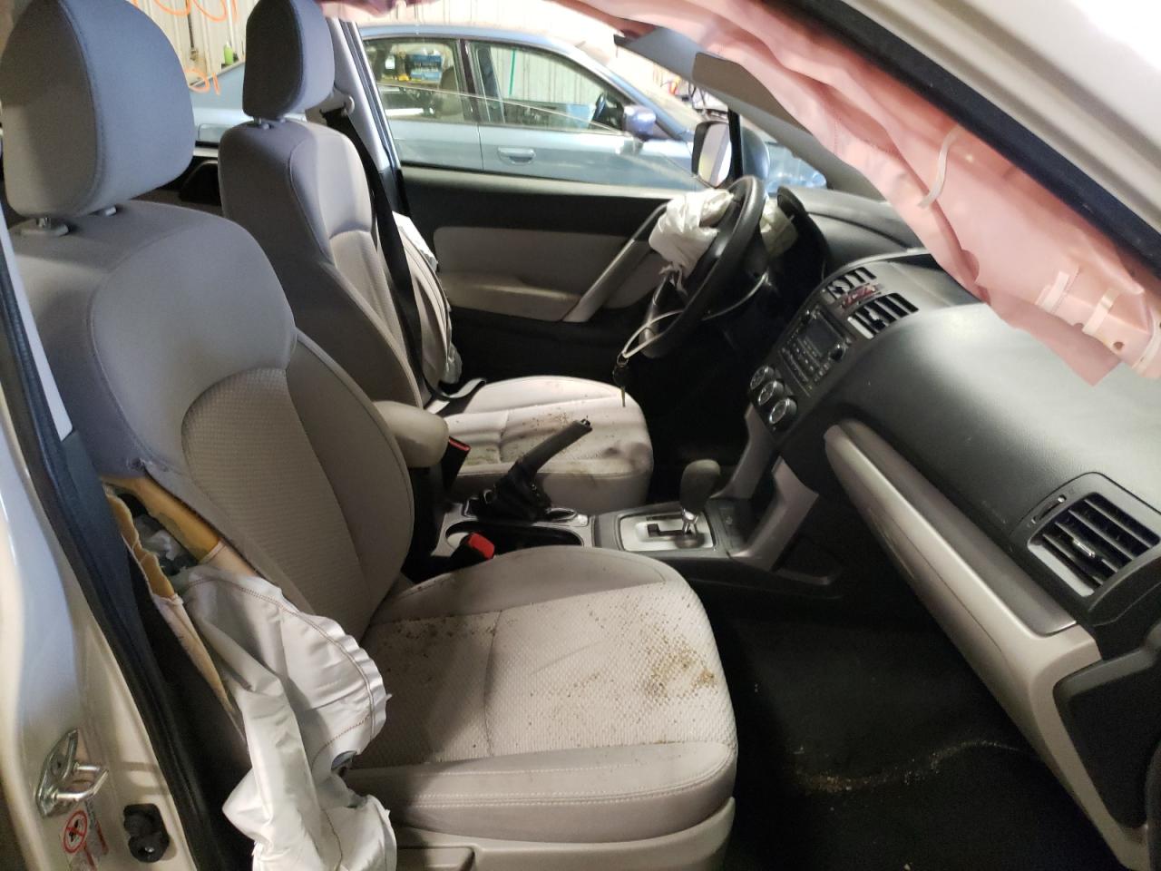 Photo 5 from auction – 2014 SUBARU FORESTER 2 with VIN JF2SJAAC0EH452478