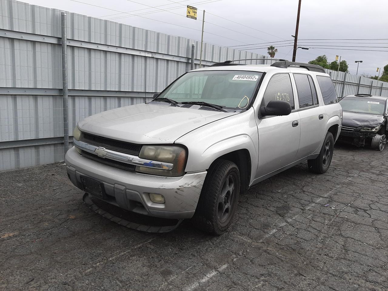 Photo 2 from auction – 2005 CHEVROLET TRAILBLAZE with VIN 1GNET16S856169948