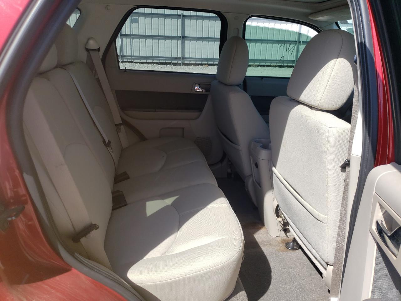 Photo 6 from auction – 2010 MERCURY MARINER with VIN 4M2CN8B74AKJ07897