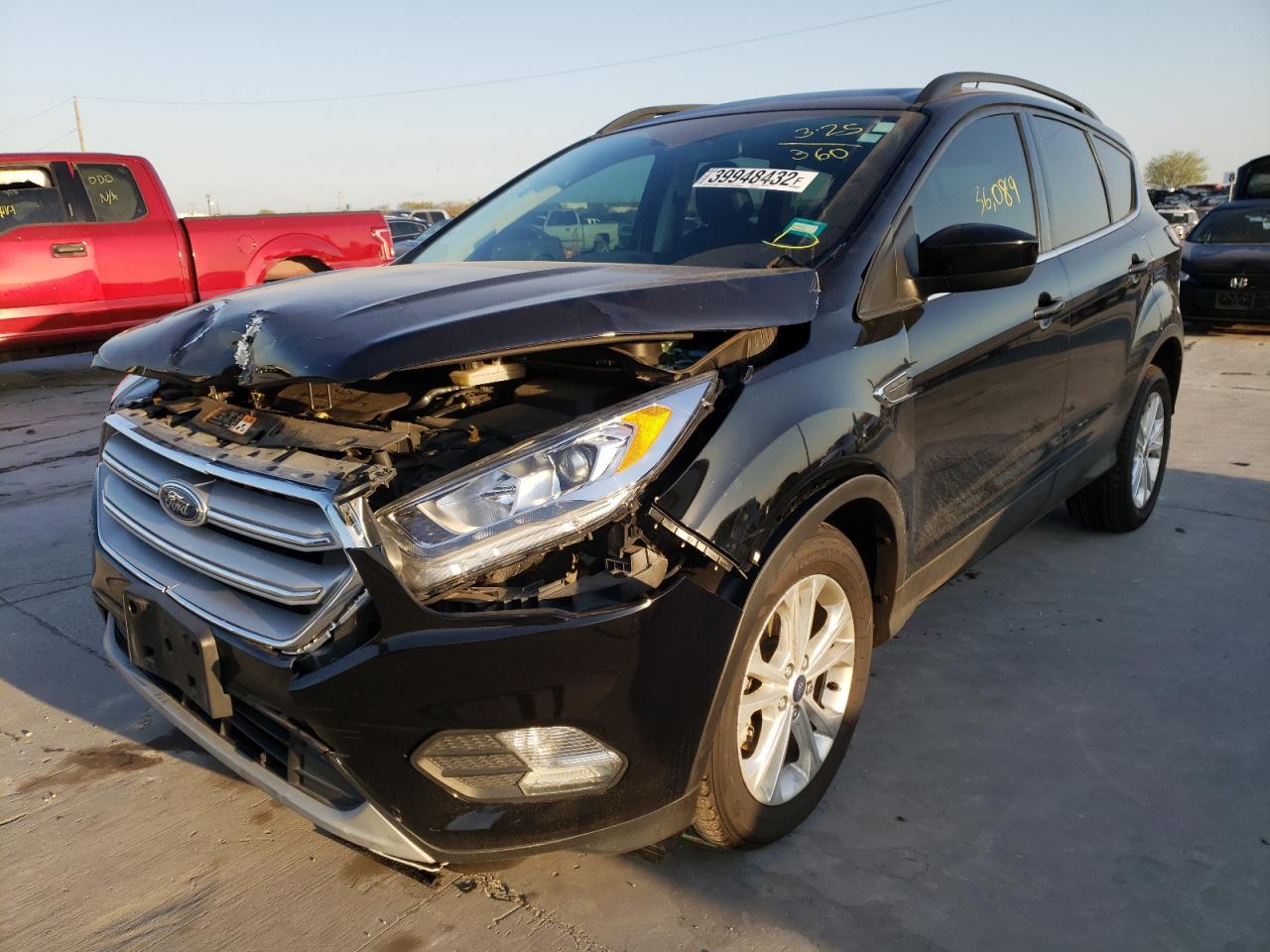 Photo 2 from auction – 2018 FORD ESCAPE SEL with VIN 1FMCU0HD7JUA71209
