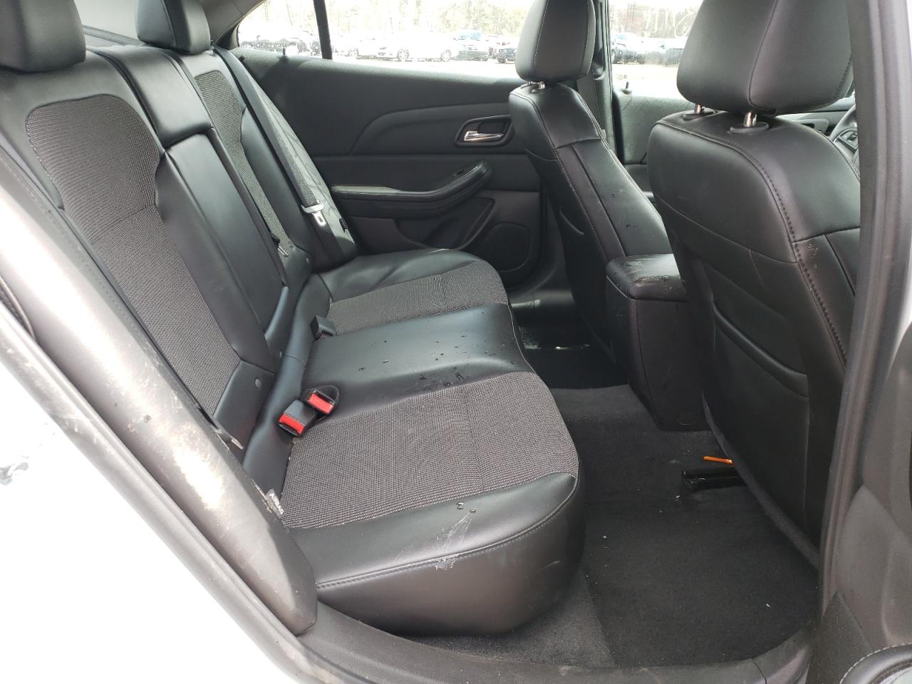 Photo 6 from auction – 2015 CHEVROLET MALIBU 1LT with VIN 1G11C5SL9FF236483