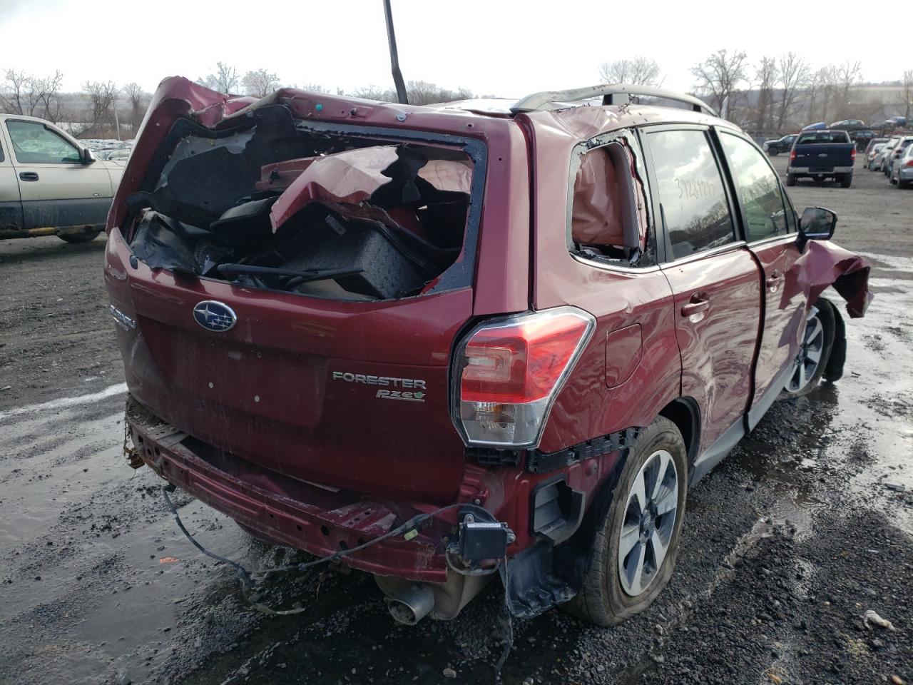 Photo 4 from auction – 2017 SUBARU FORESTER 2 with VIN JF2SJARC5HH811042