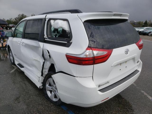 Photo 3 from auction – 2017 TOYOTA SIENNA LE with VIN 5TDKZ3DC7HS887948