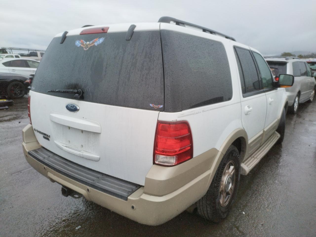 Photo 4 from auction – 2005 FORD EXPEDITION with VIN 1FMFU18565LA16984