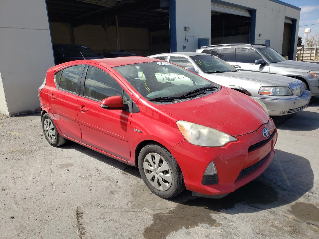 Photo 1 from auction – 2012 TOYOTA PRIUS C with VIN JTDKDTB31C1016745