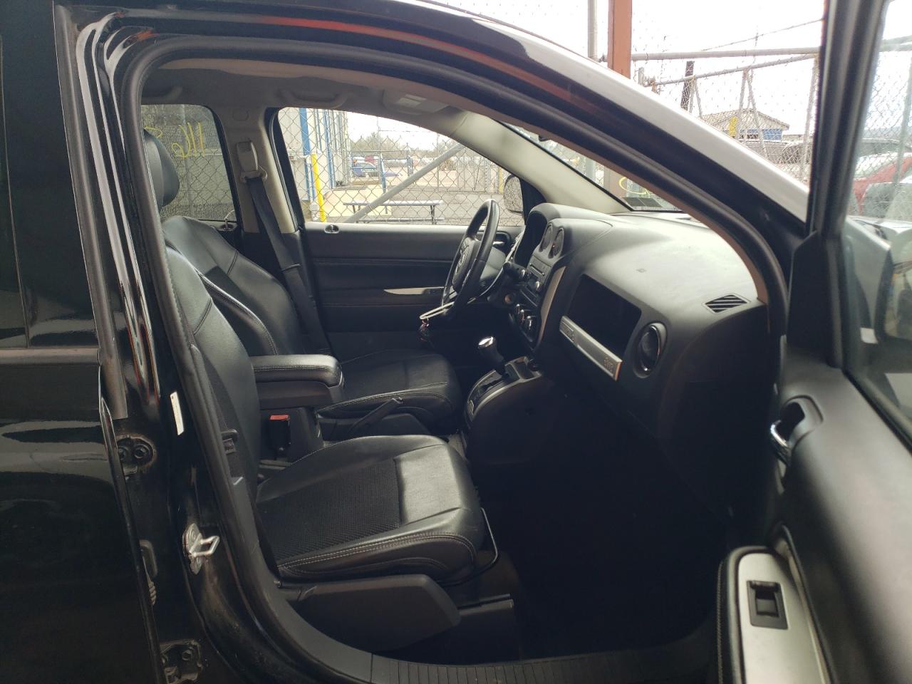 Photo 5 from auction – 2014 JEEP COMPASS LA with VIN 1C4NJDEB3ED546487