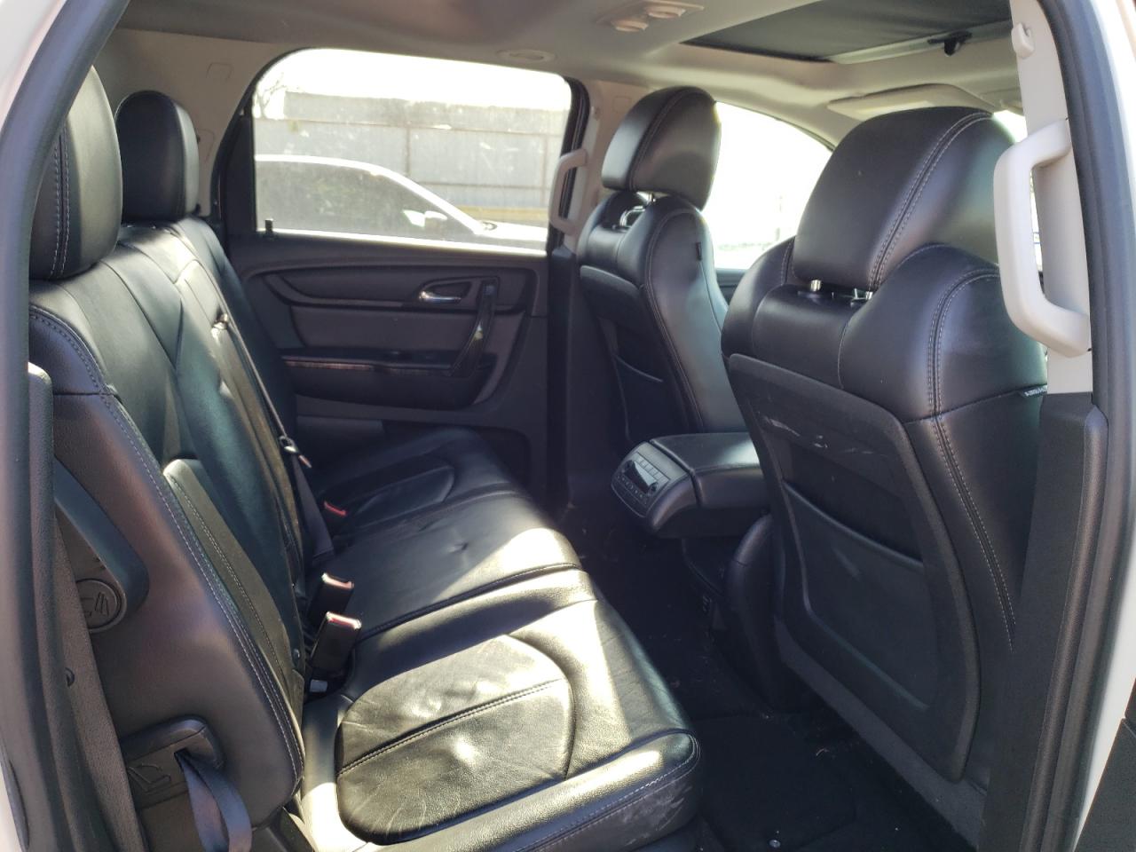 Photo 6 from auction – 2015 GMC ACADIA SLT with VIN 1GKKRRKD4FJ323753