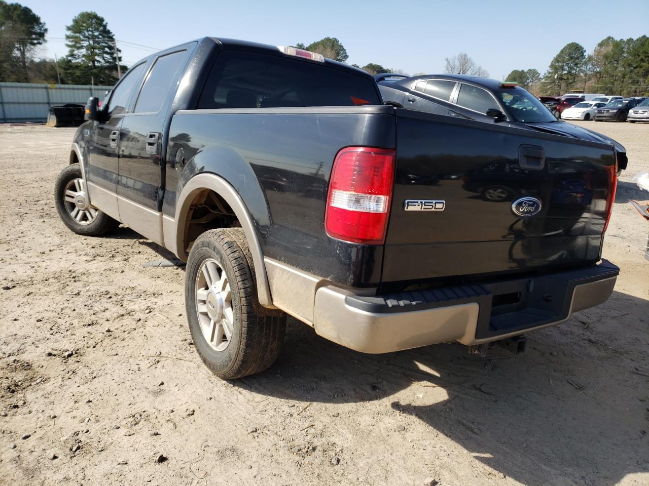 Photo 3 from auction – 2005 FORD F150 SUPER with VIN 1FTPW12565KD60090