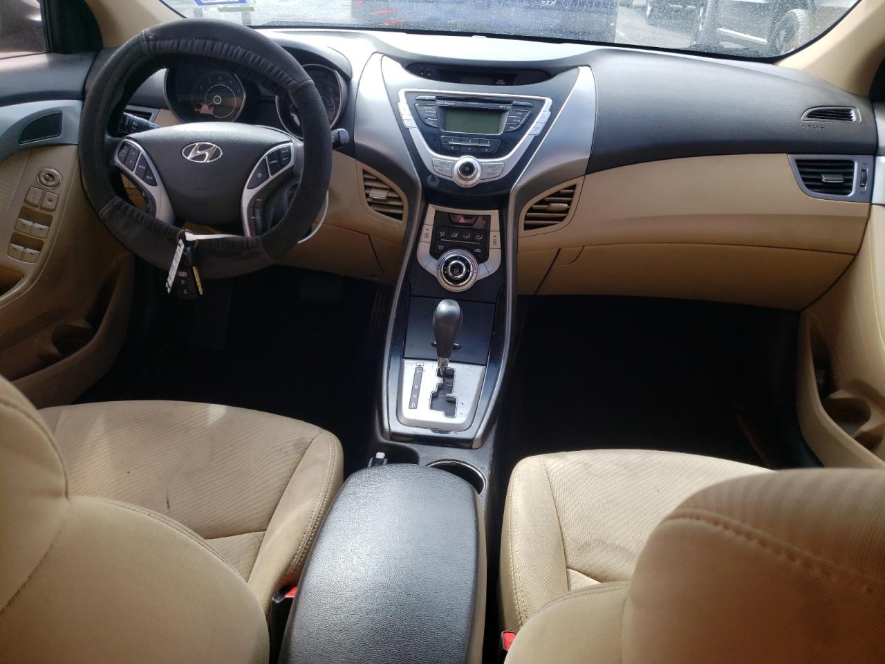 Photo 9 from auction – 2012 HYUNDAI ELANTRA GL with VIN 5NPDH4AE9CH134265