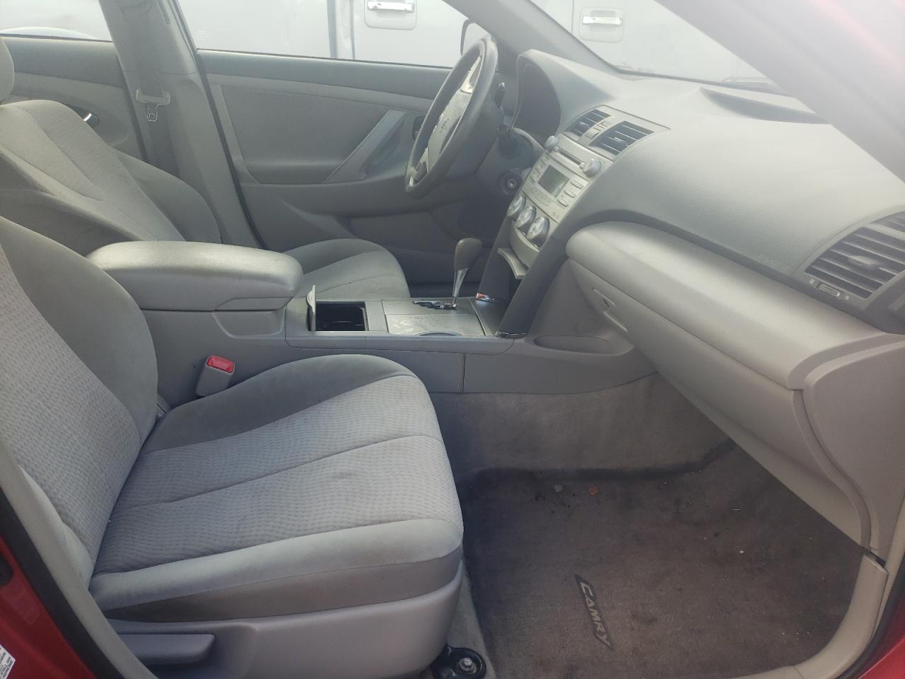 Photo 5 from auction – 2011 TOYOTA CAMRY BASE with VIN 4T1BF3EK8BU176904