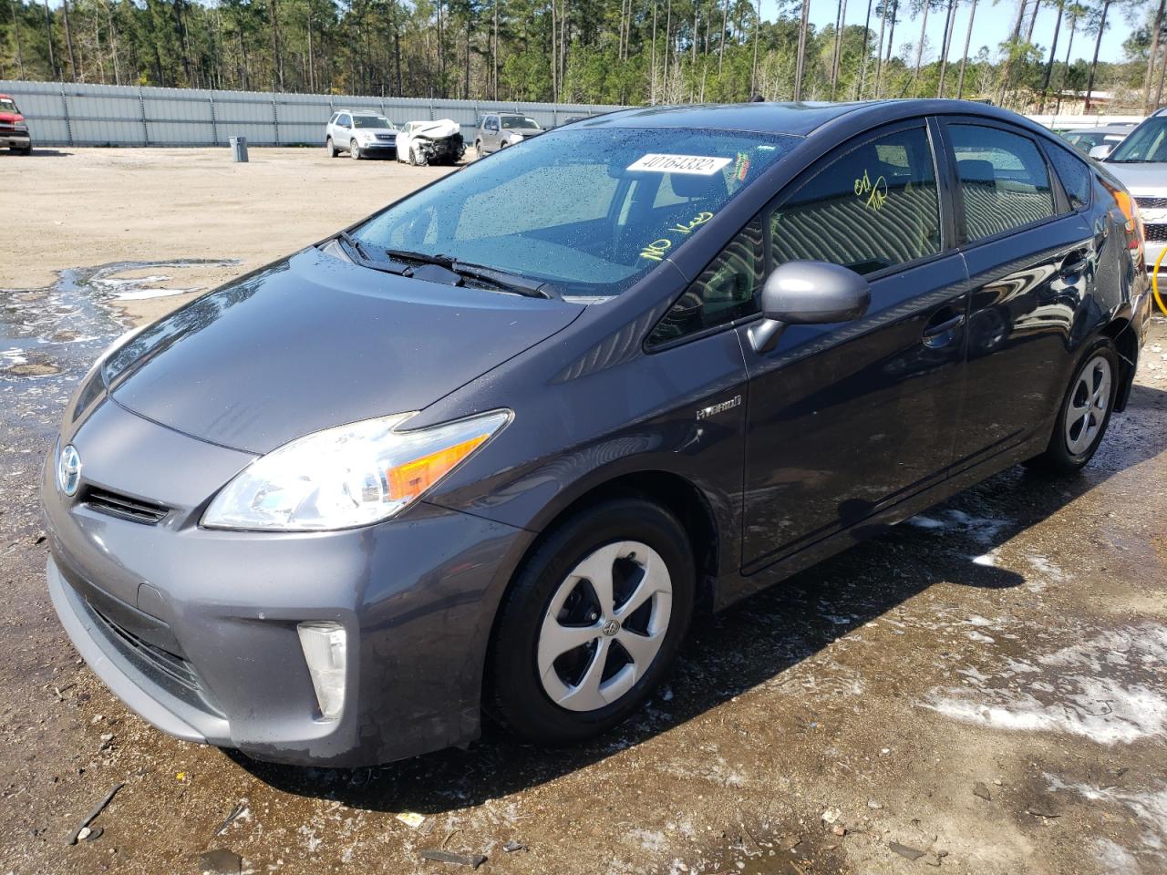 Photo 2 from auction – 2015 TOYOTA PRIUS with VIN JTDKN3DU4F1917874