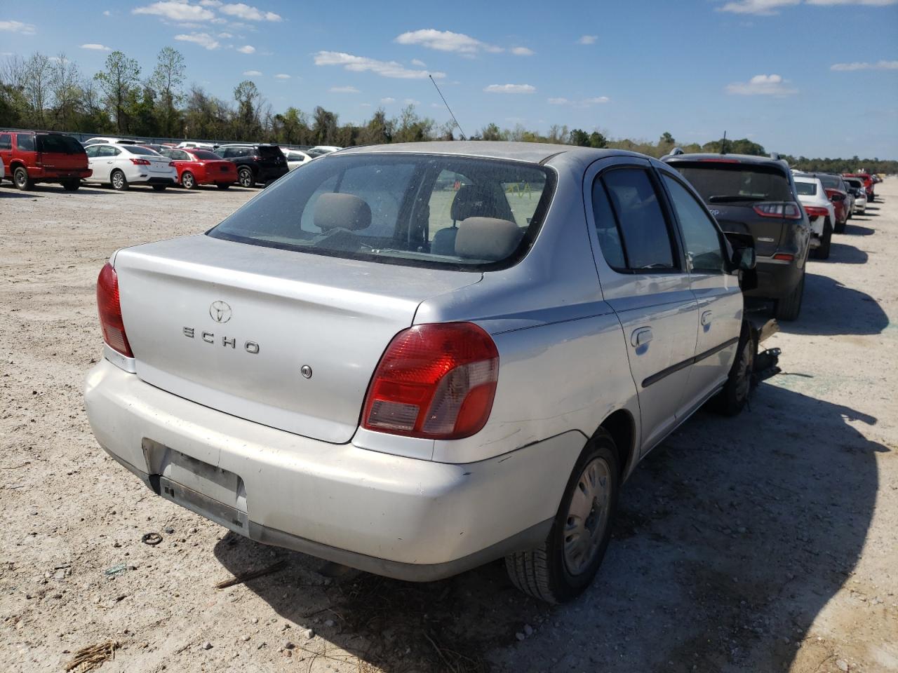 Photo 4 from auction – 2001 TOYOTA ECHO with VIN JTDBT123010168140