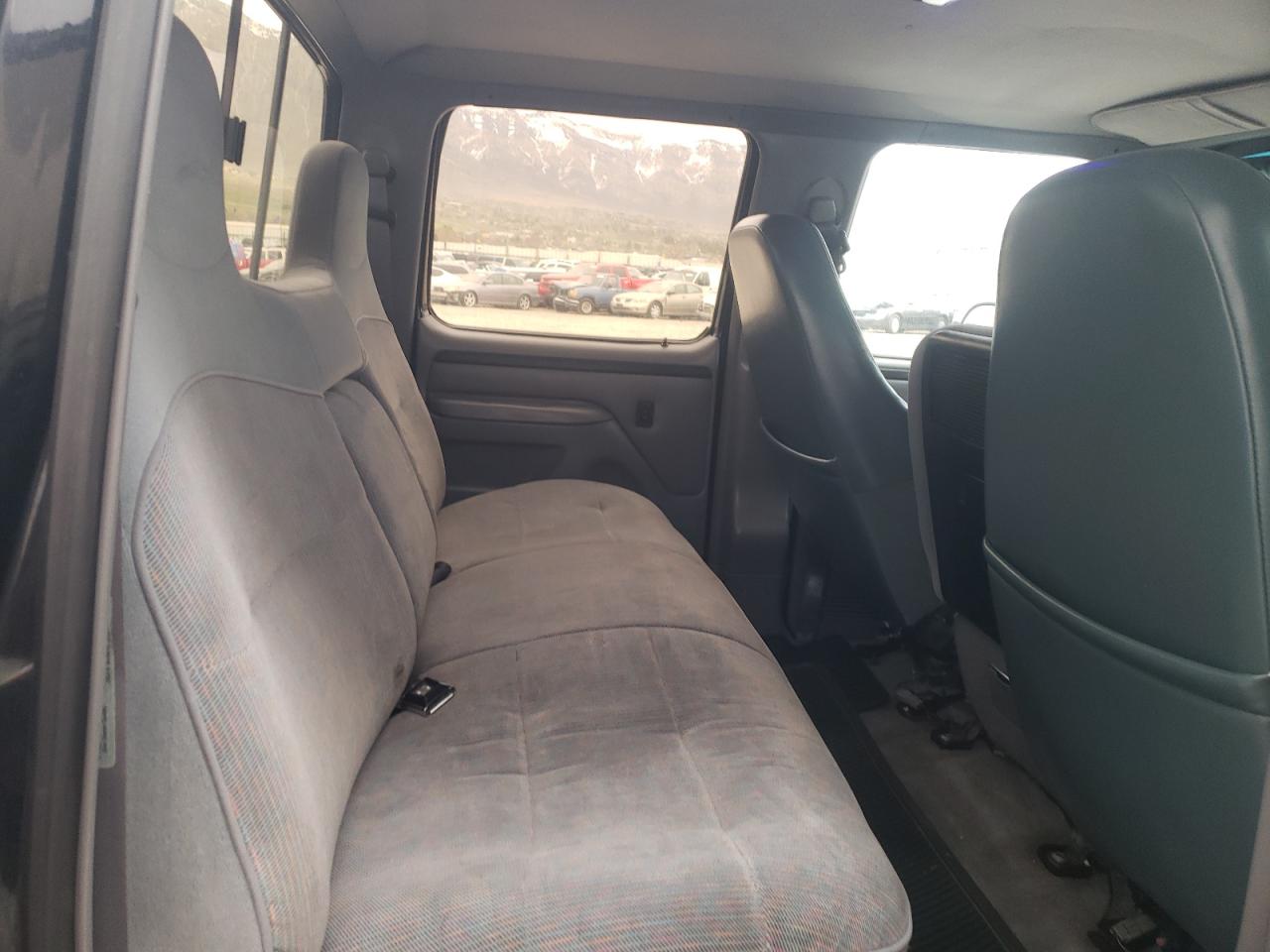 Photo 6 from auction – 1997 FORD F350 with VIN 1FTJW35F2VEC81200