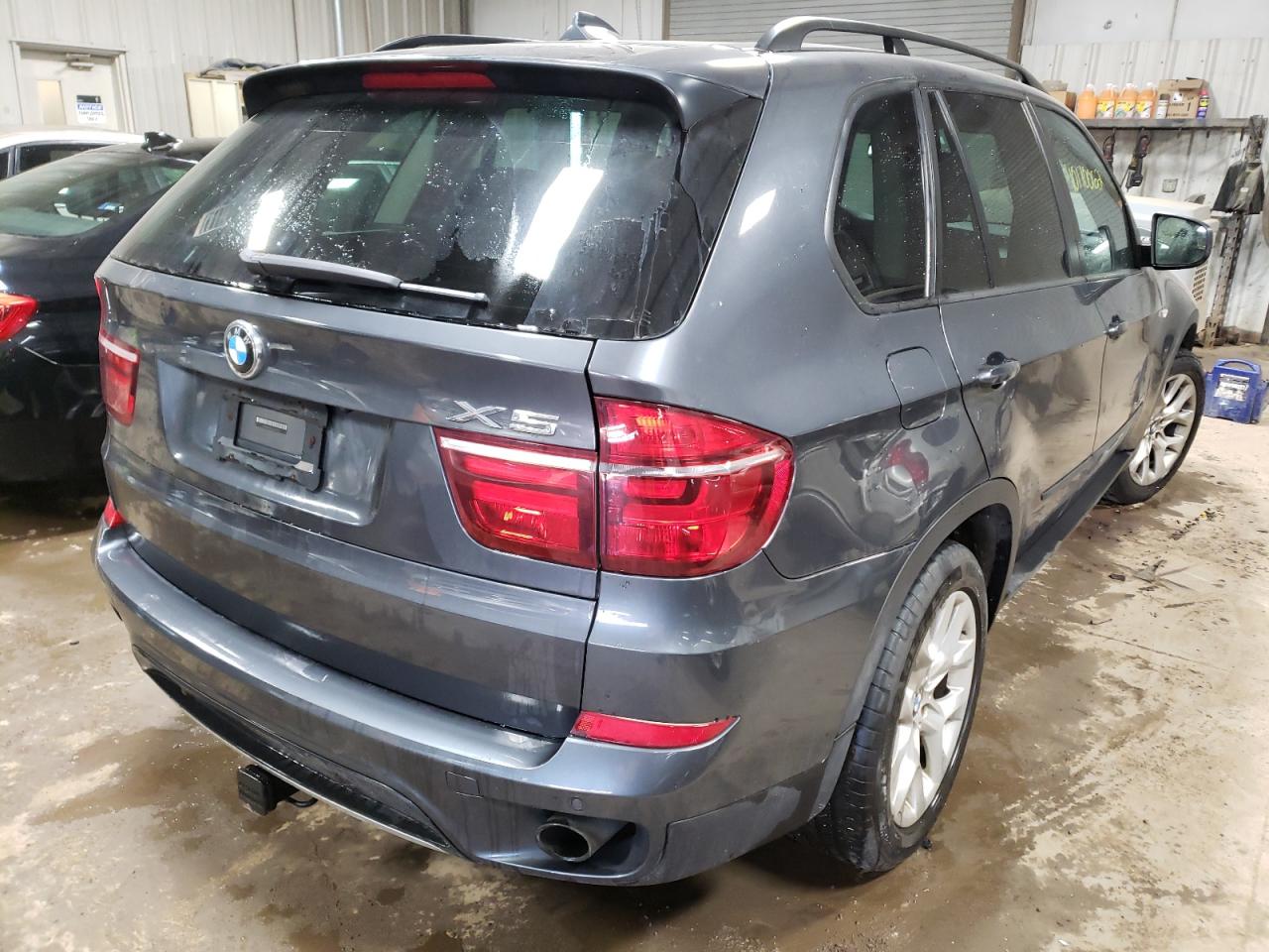 Photo 4 from auction – 2012 BMW X5 XDRIVE3 with VIN 5UXZV4C56CL744243
