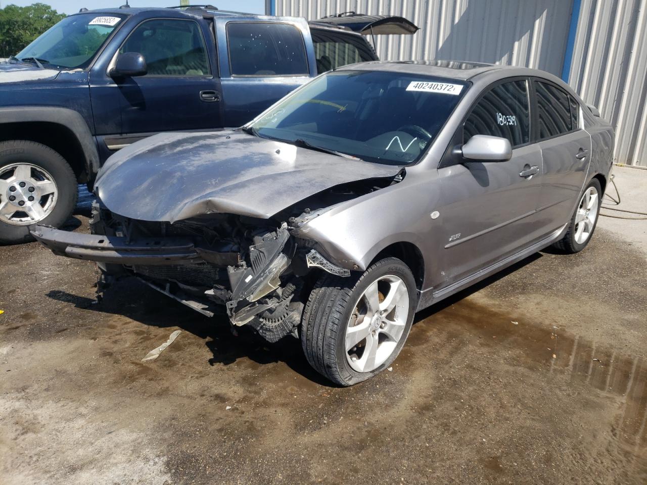Photo 2 from auction – 2004 MAZDA 3 S with VIN JM1BK323141197773