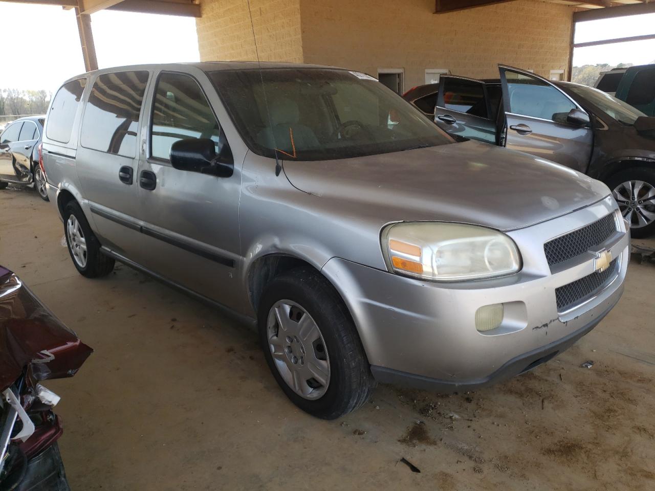 CHEVROLET UPLANDER L 2006 with VIN 1GNDV23L06D111872 - Photo from auction