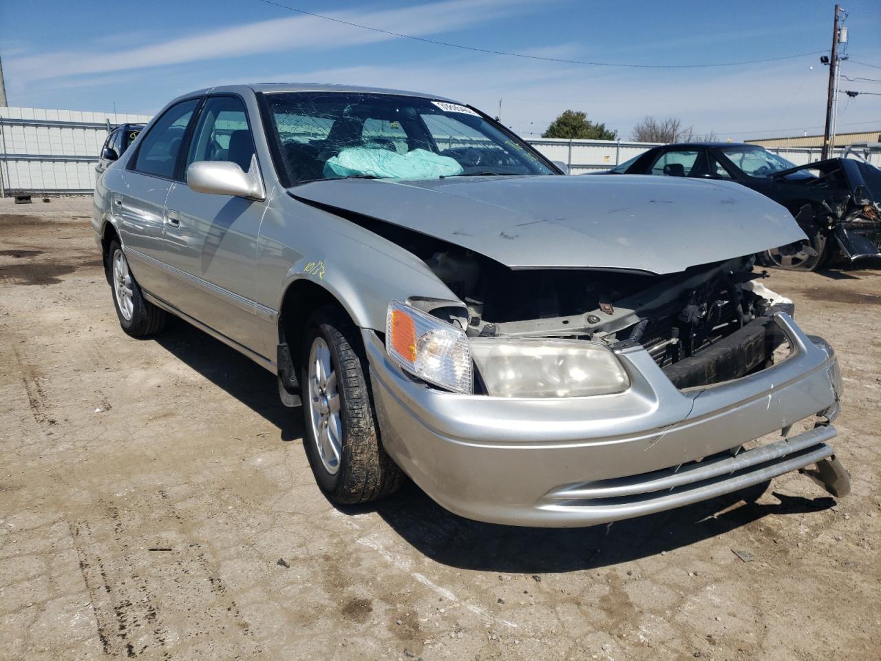 Photo 1 from auction – 2000 TOYOTA CAMRY LE with VIN 4T1BF28K1YU104375
