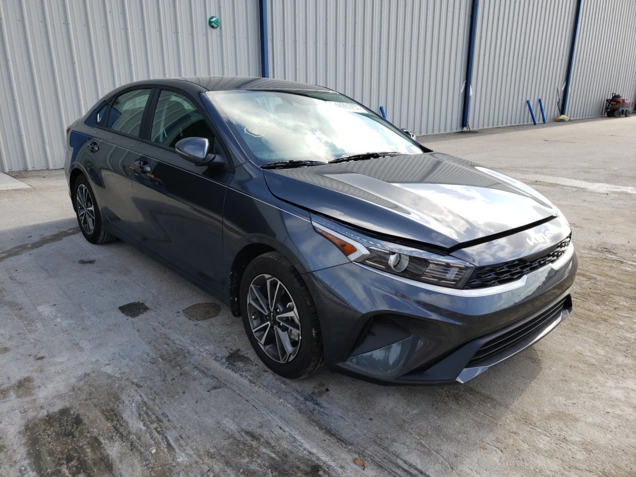 KIA FORTE FE 2022 with VIN 3KPF24AD5NE416444 - Photo from auction