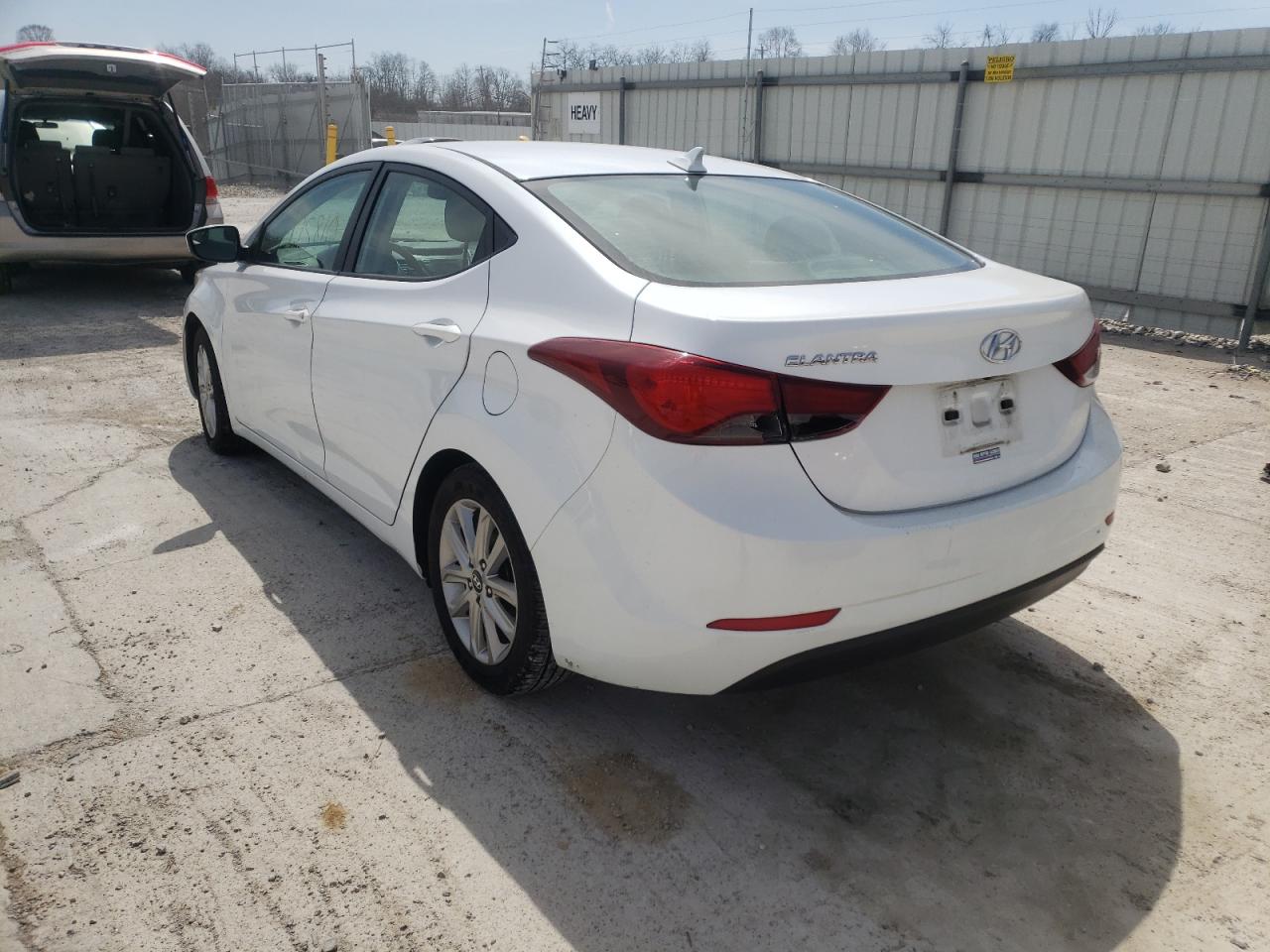 Photo 3 from auction – 2015 HYUNDAI ELANTRA SE with VIN 5NPDH4AE3FH592016