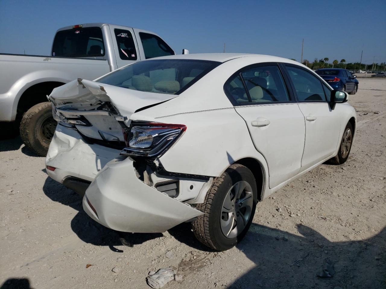 Photo 4 from auction – 2014 HONDA CIVIC LX with VIN 19XFB2F55EE049972