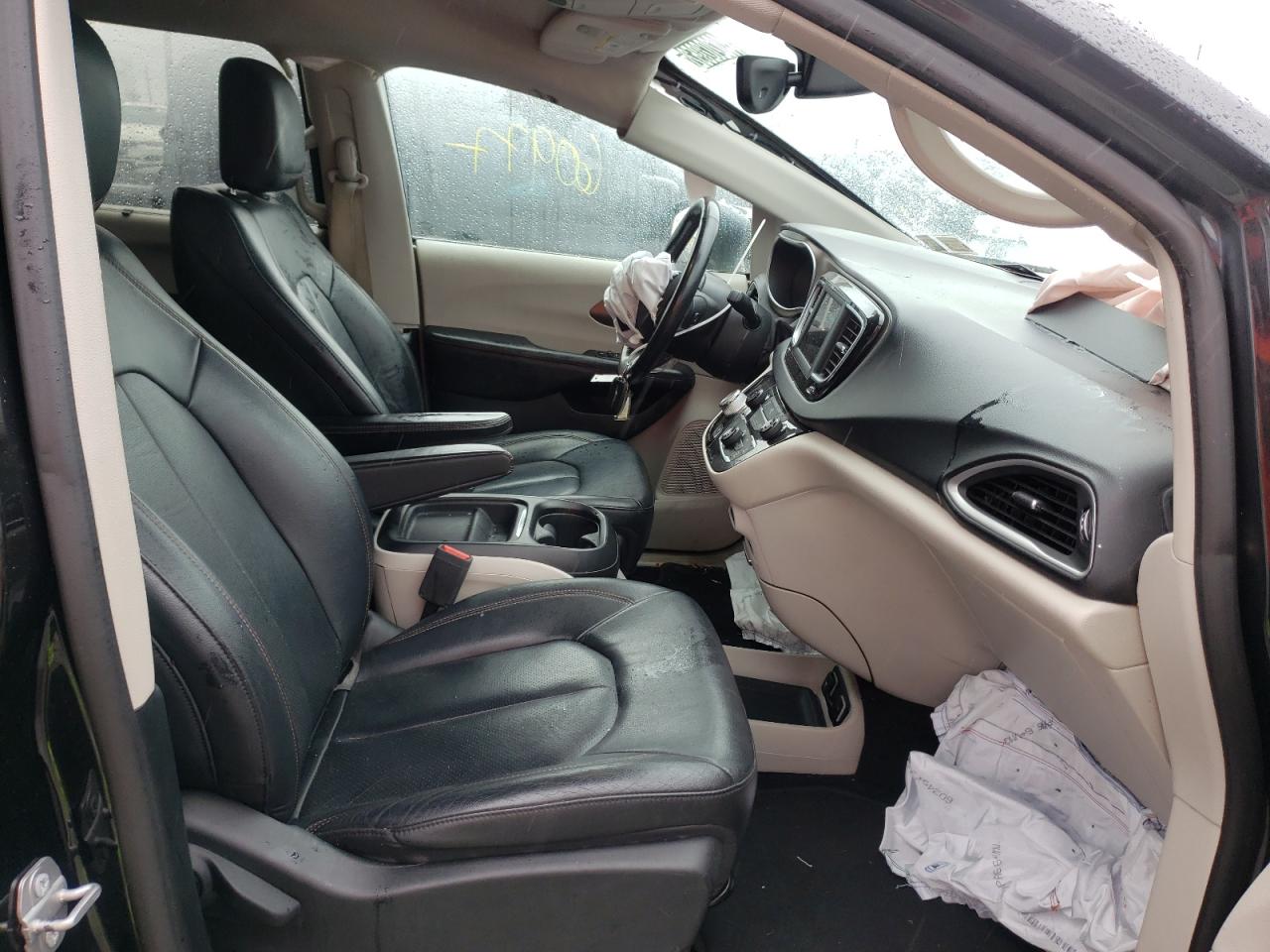 Photo 5 from auction – 2019 CHRYSLER PACIFICA T with VIN 2C4RC1BG3KR625807