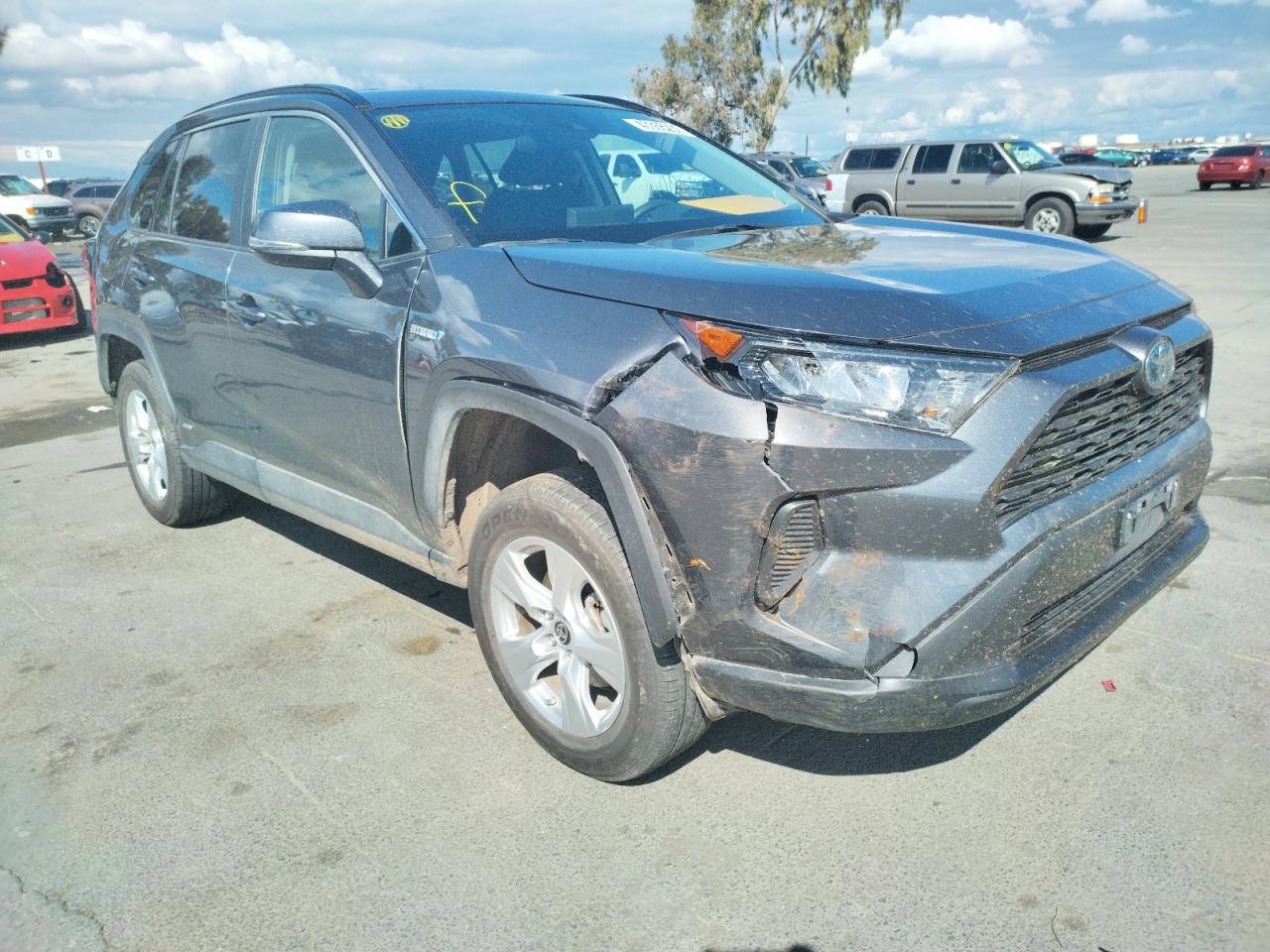 TOYOTA RAV4 LE 2021 with VIN 2T3M6RFV6MW016616 - Photo from auction