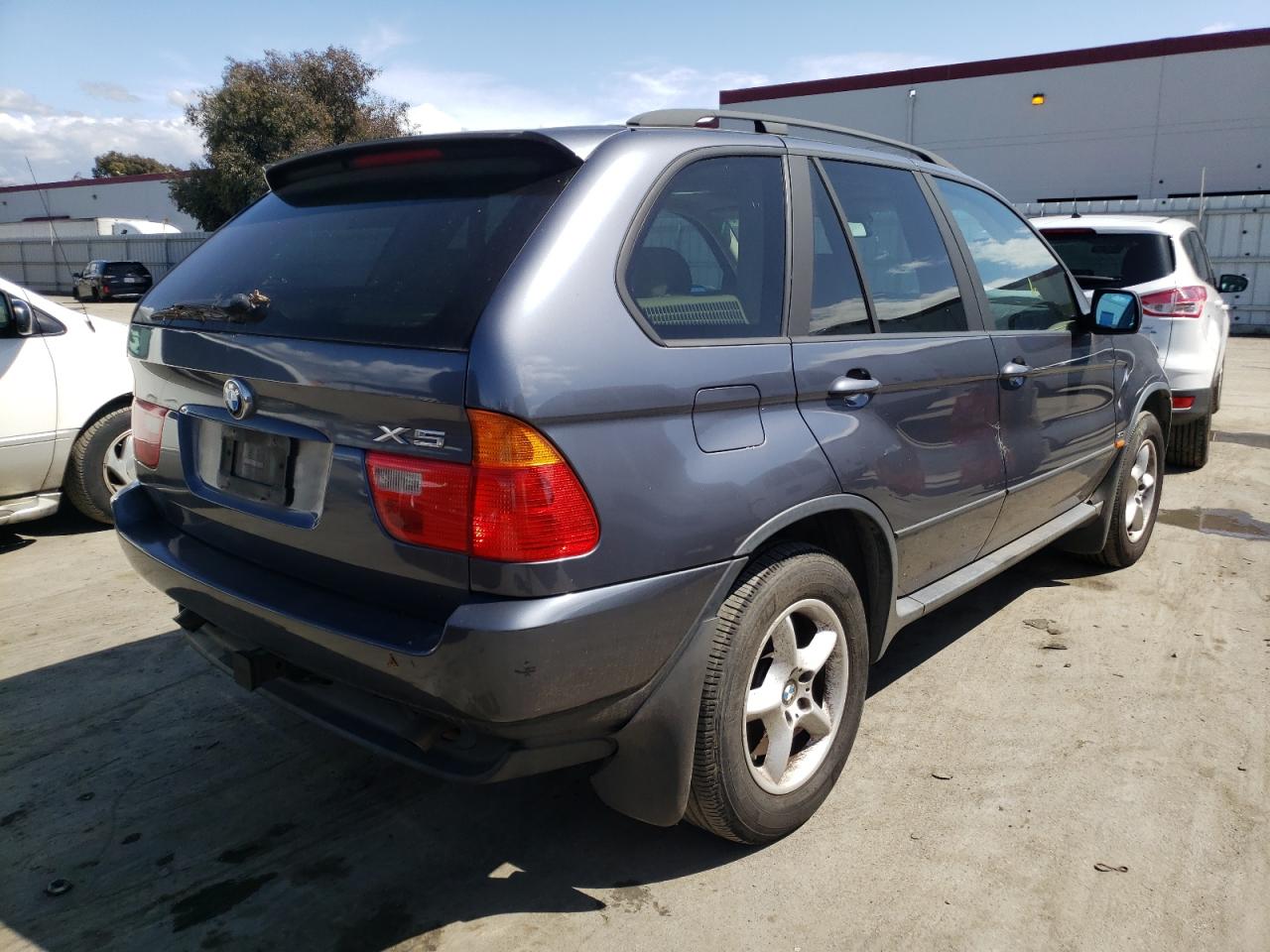 Photo 4 from auction – 2003 BMW X5 with VIN 5UXFA535X3LV99874